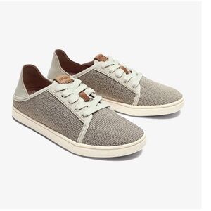 OluKai Women's Tan and Cream Sneakers